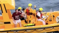 迪士尼游轮五岁女童坠海 父亲奋不顾身跳海救女儿